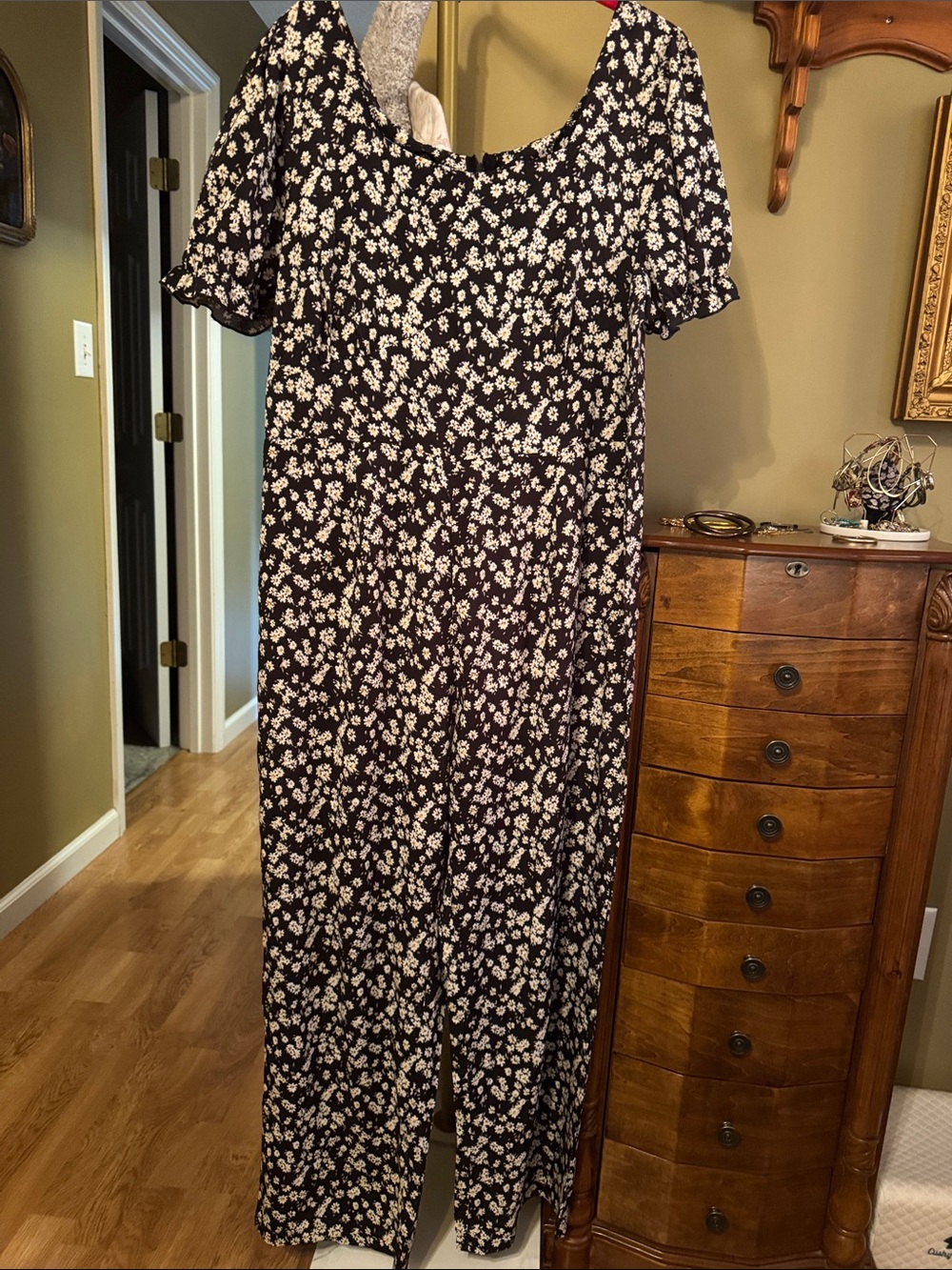 SHEIN Black Floral Short Sleeve Jumpsuit